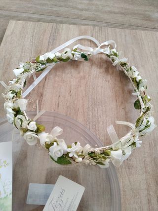 Vestido, calzado de comunión y complementos