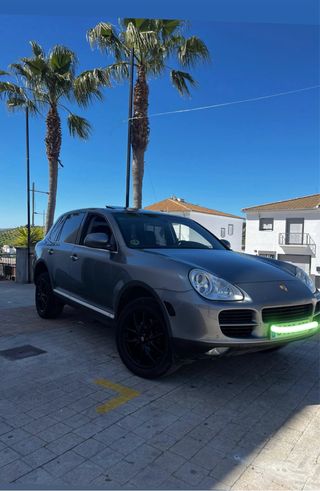 Porsche Cayenne 2004