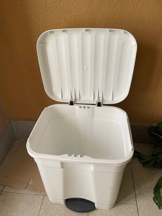 Cubo basura