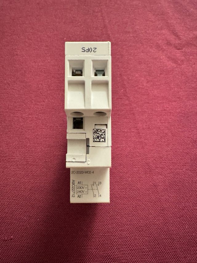 Relé Schneider 16A A9C22712