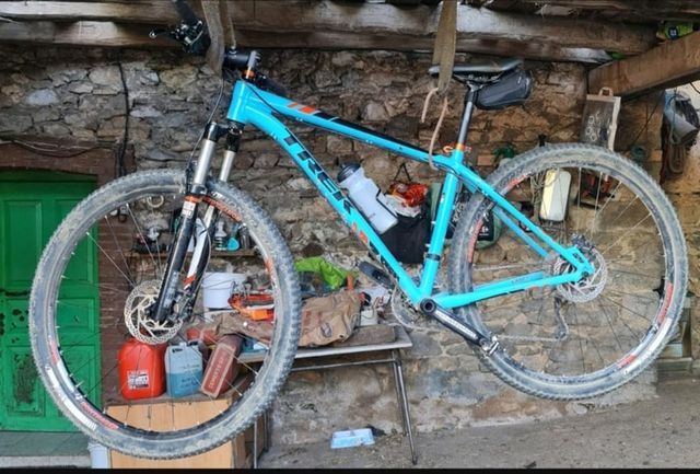 Bicicleta trekking Rockshock