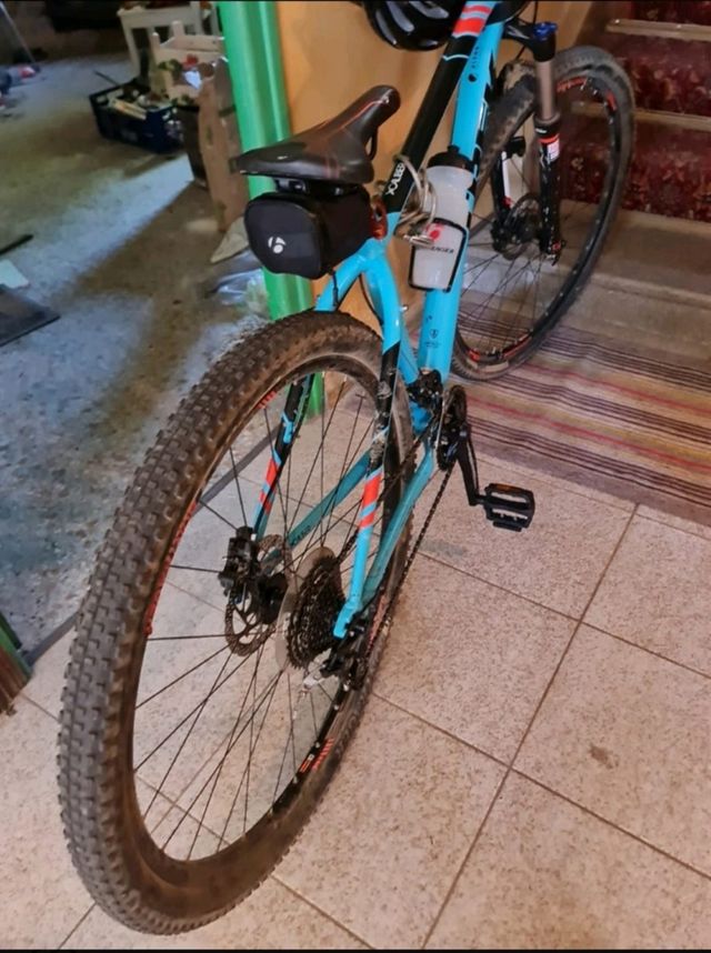 Bicicleta trekking Rockshock