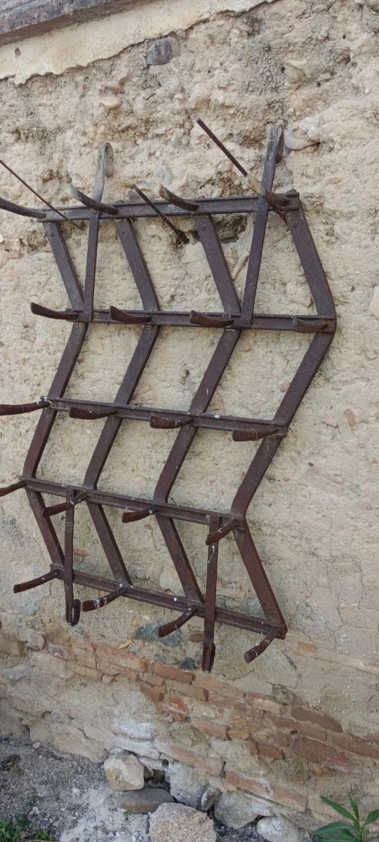 Rastrillo apero de campo