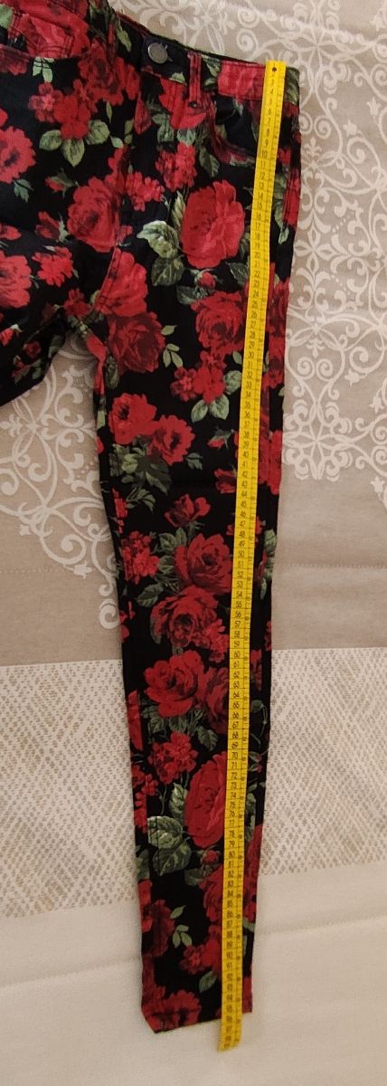 DOS PANTALONES DE MUJER. TALLA 34