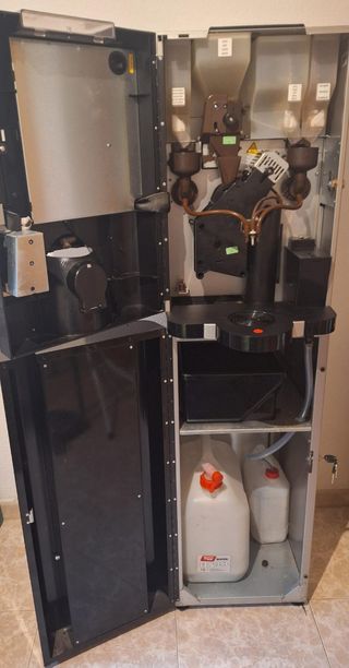 Máquina Bianchi LEI 100 (expendedora café)