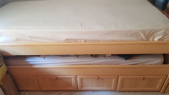 Cameretta per bambini in legno, ottime condizioni, non spedizione