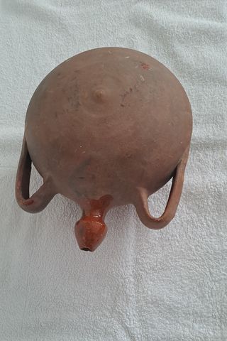 Antigua cantimplora barro