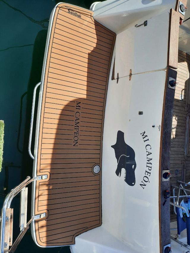 Rodman 900 u otro barco con esas medidas