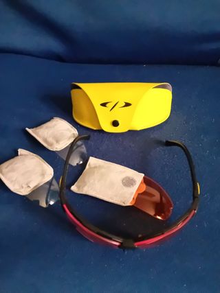 Occhiali con lenti di ricambio