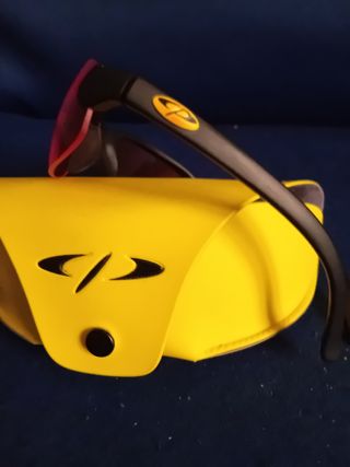 Occhiali con lenti di ricambio