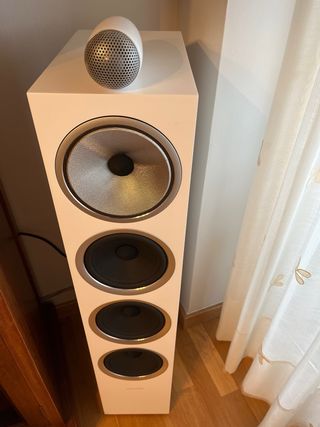 Altavoces Bowers  Wilkins 702 S2