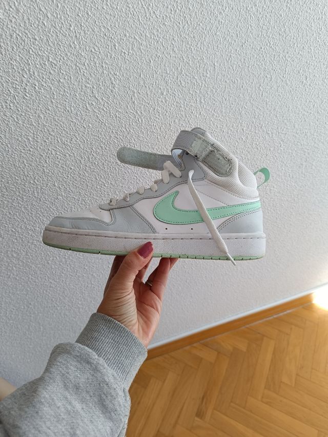 Nike sportswear court borough mid 2