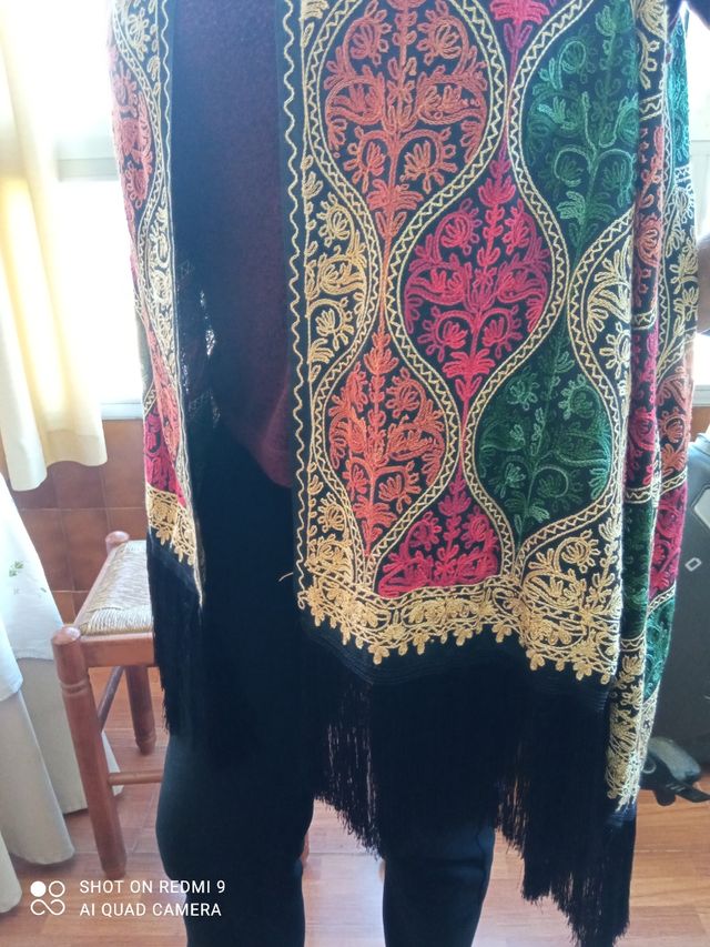 Chaleco Indio a estrenar con flecos