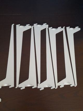 Cartelas/ escuadras blancas de metal de 30/40cm.