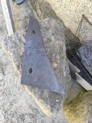 KVERNELAND original 5 triangulos arado