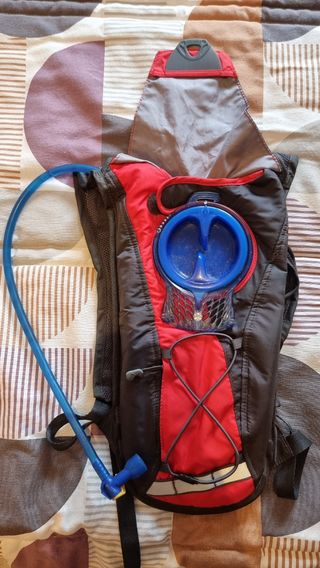 Camelbak - Mochila + bolsa de hidratación. NUEVA