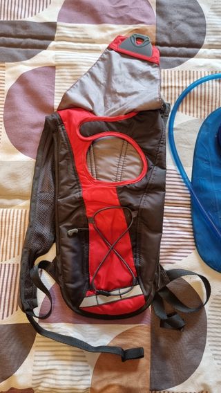 Camelbak - Mochila + bolsa de hidratación. NUEVA