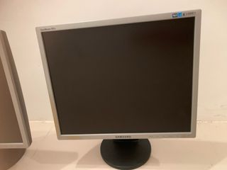 Se venden 2 monitores Samsung