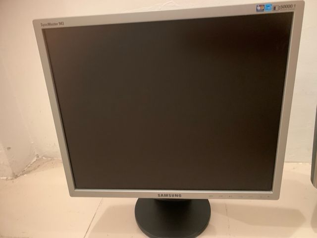 Se venden 2 monitores Samsung