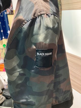 CAZADORA BOMBER BLACK SQUAD