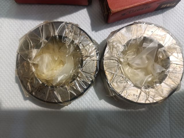 Cuscinetti assiali a sfere