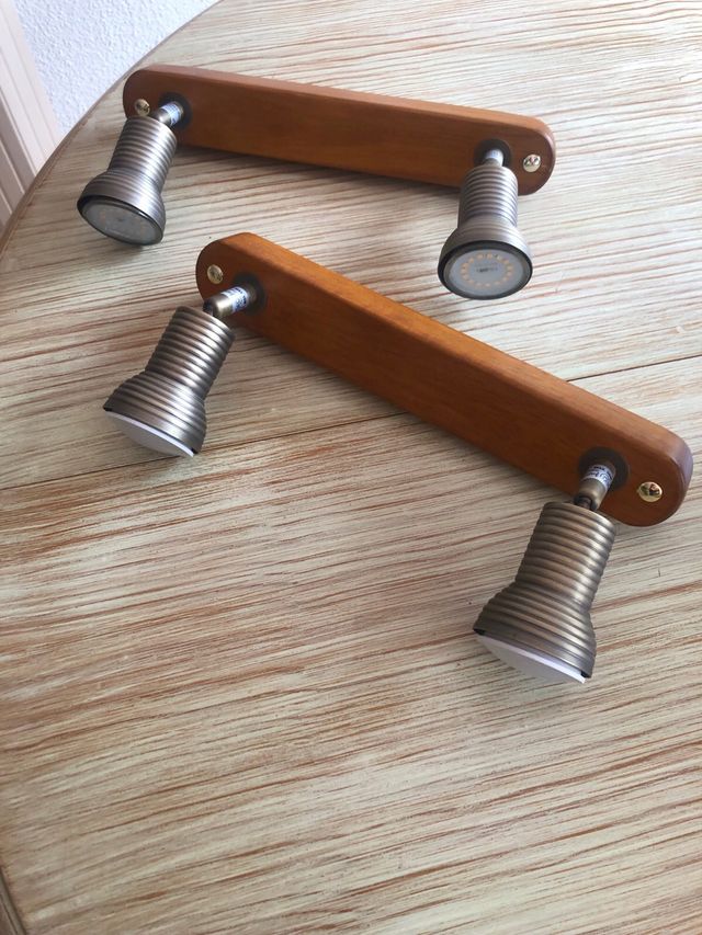 2 apliques pared de LED con bombillas