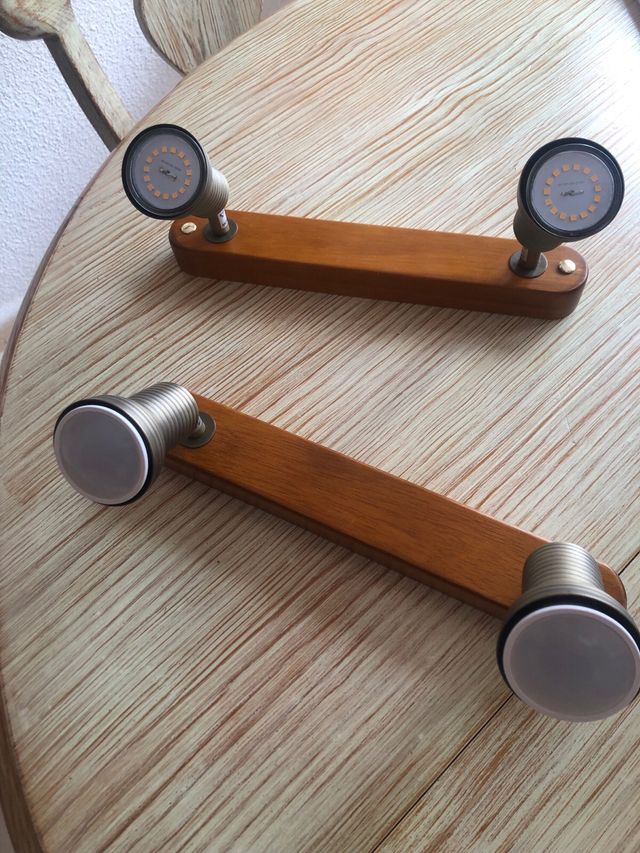 2 apliques pared de LED con bombillas