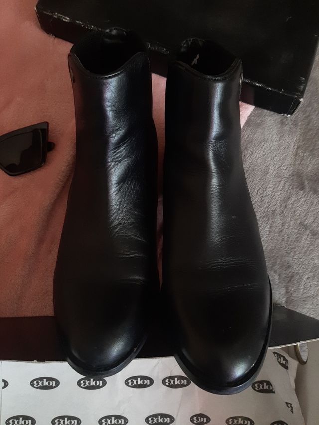 Botines Vaqueros de Piel. T 38