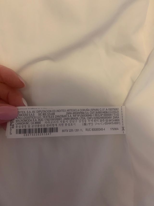 Plumifero entallado Zara