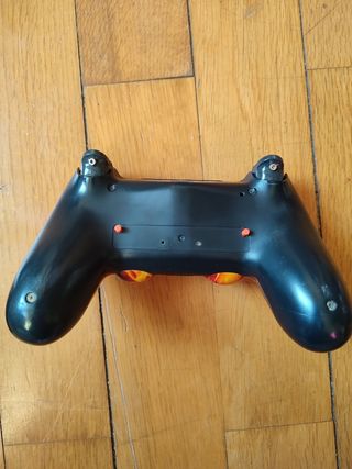 Mando Scuf PS4 con gatillos recortados