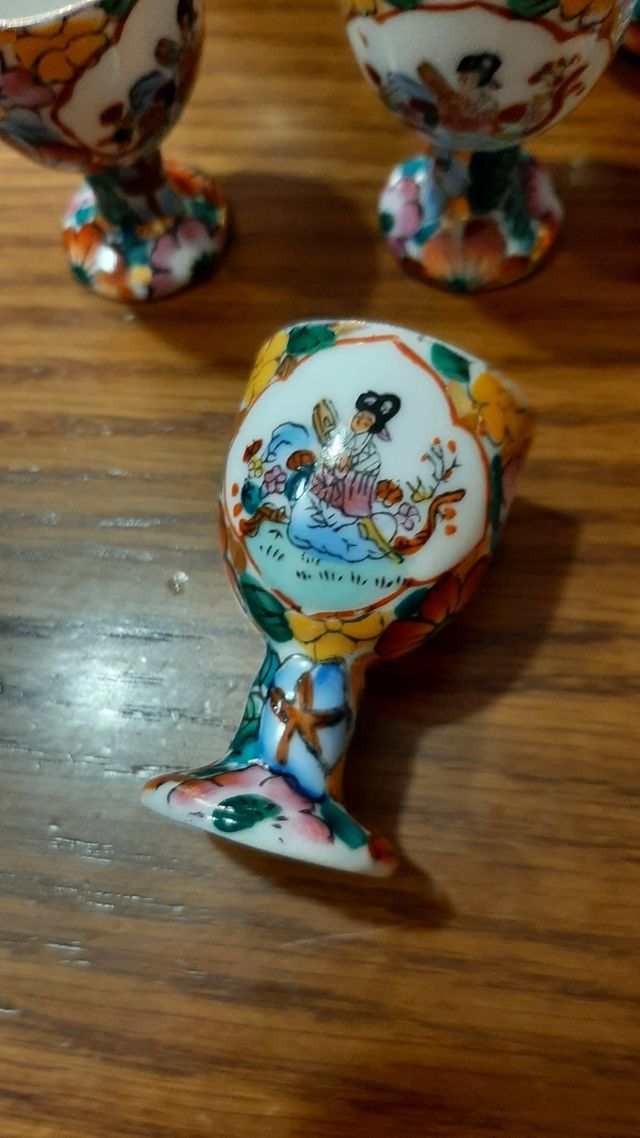  Caffettiera con 5 bicchierini da collez