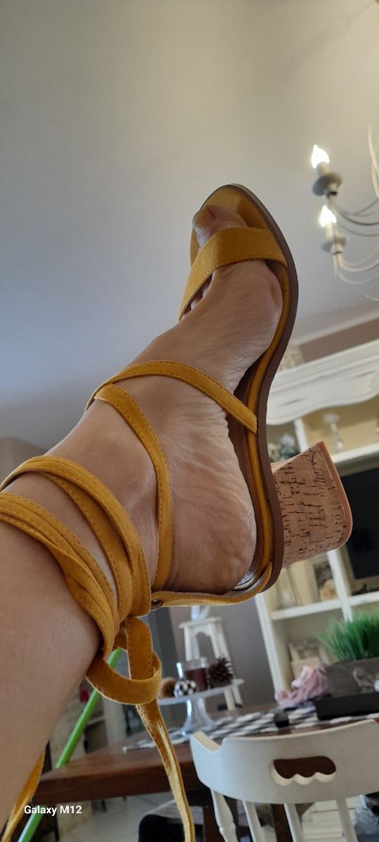 Sandali camoscio Public Desirée