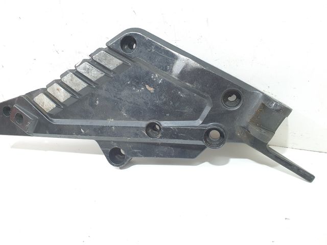 Soporte estriberas derecho BMW K 75