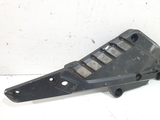 Soporte estriberas derecho BMW K 75