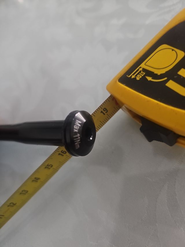 Eje pasante 12mm x 1.75 en buen estado