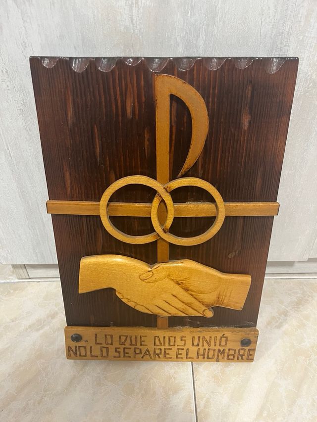 Cuadro madera tallado