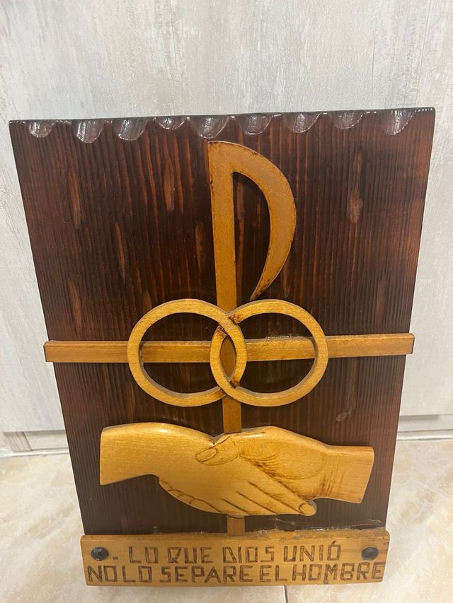 Cuadro madera tallado