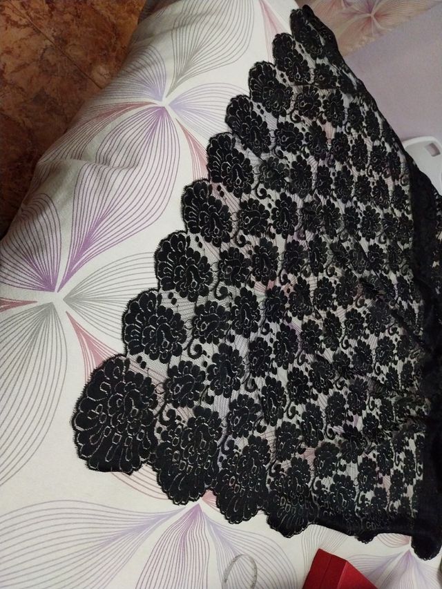 Mantilla negra
