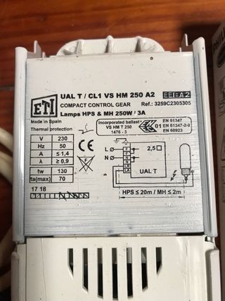 BALASTRO Y BOMBILLA DE SODIO DE 250W PHILIPS
