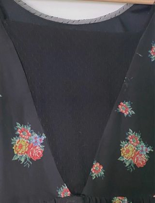 Vestido flores Pull & Bear talla M