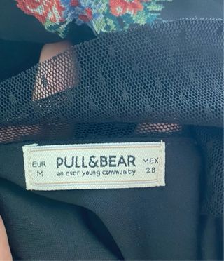 Vestido flores Pull & Bear talla M