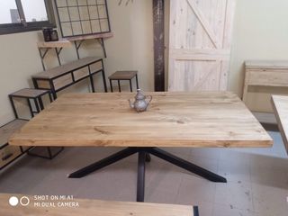 Muebles y mesas a medida 