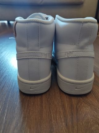Zaparillas Nike Court Royale 2 Mid