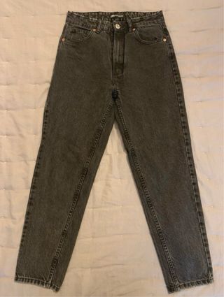 Pantalón Zara