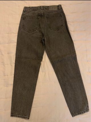 Pantalón Zara
