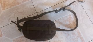 Riñonera Verde militar. NUEVA