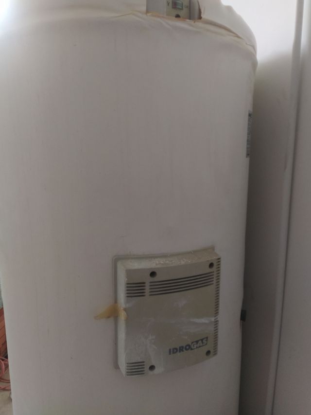 TERMO  ELÉCTRICO  grande 
Grande  Idrogas
Calenta