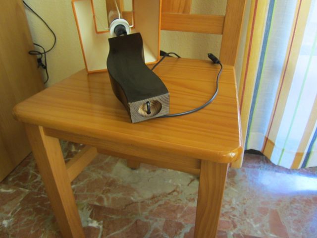 LAMPARA AUXILIAR DE DISEÑO MADERA MACIZA