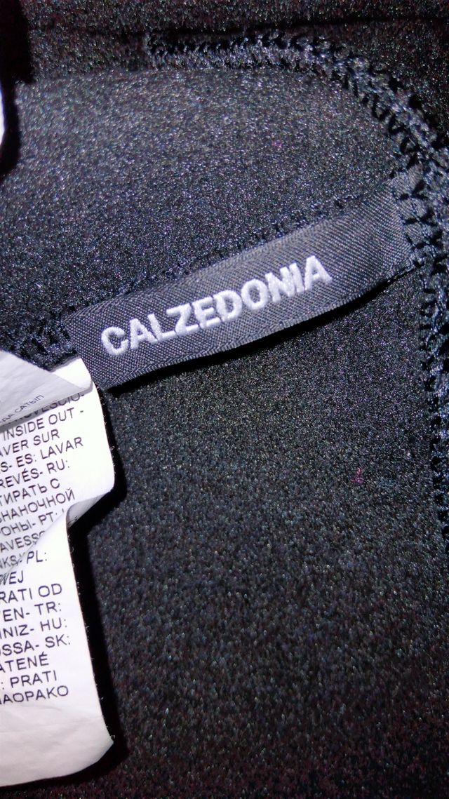 Pantalones vaqueros rotos y otros efecto piel ..