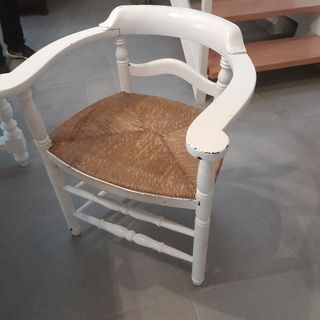 Conjunto de mesa y 4 sillones